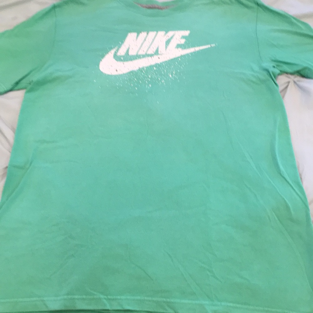 Nike T Shirt